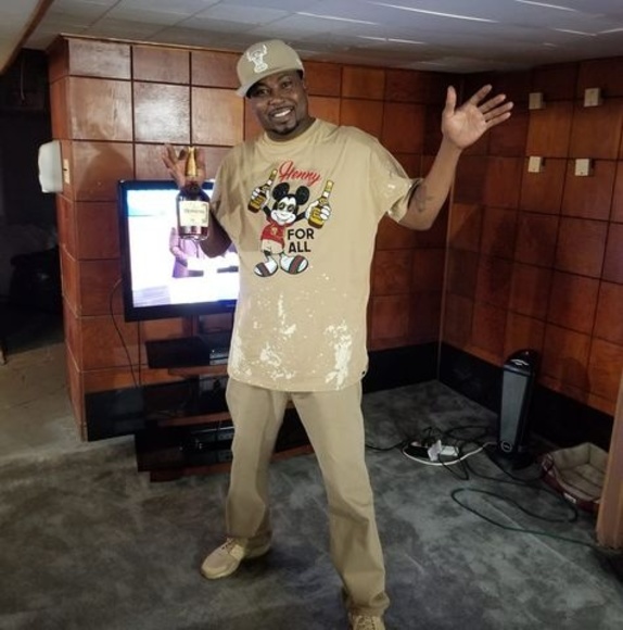 Meet your Posher, Ronald - Picture 1 of 1